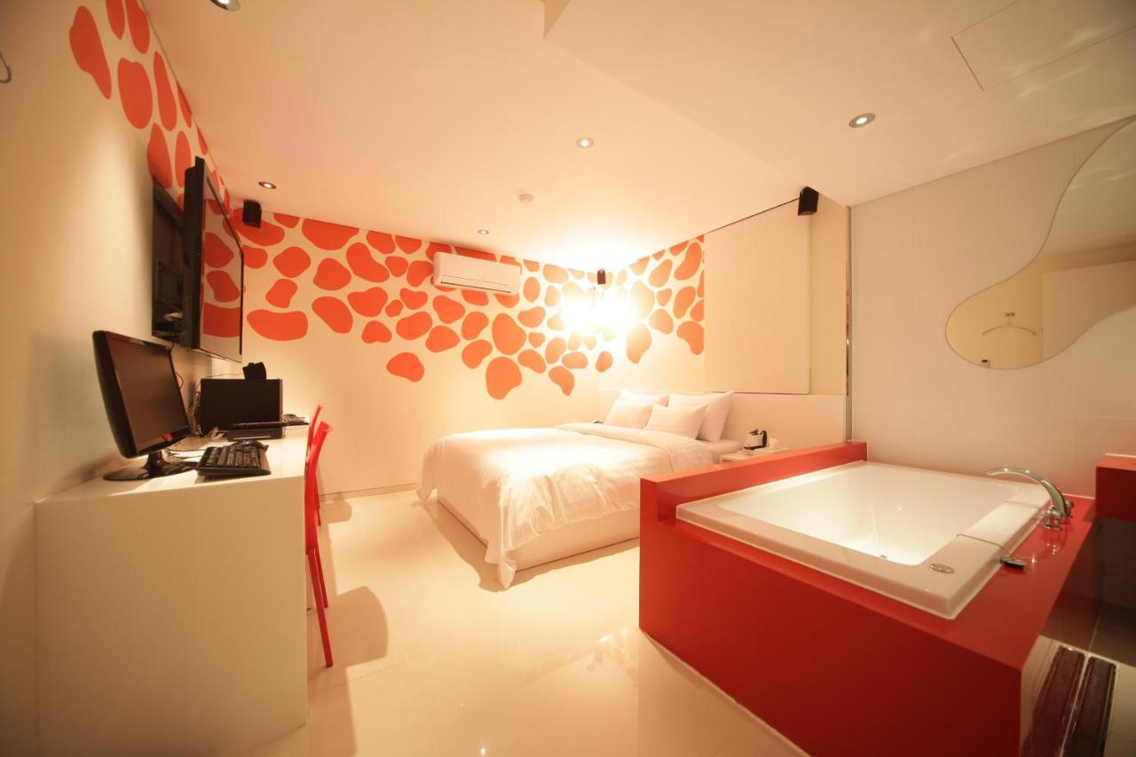 Hotel Pop Jongno Сеул Экстерьер фото