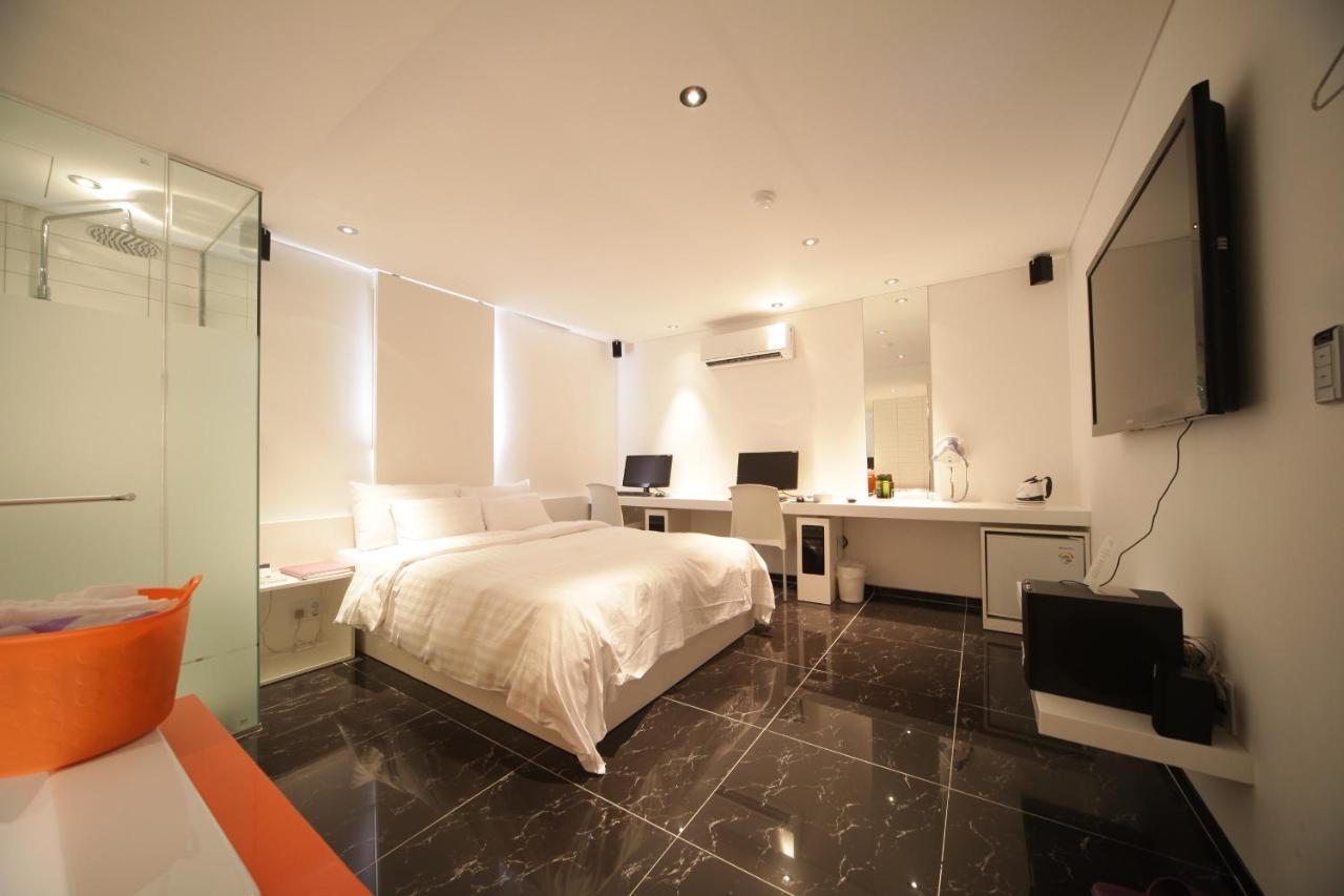 Hotel Pop Jongno Сеул Экстерьер фото